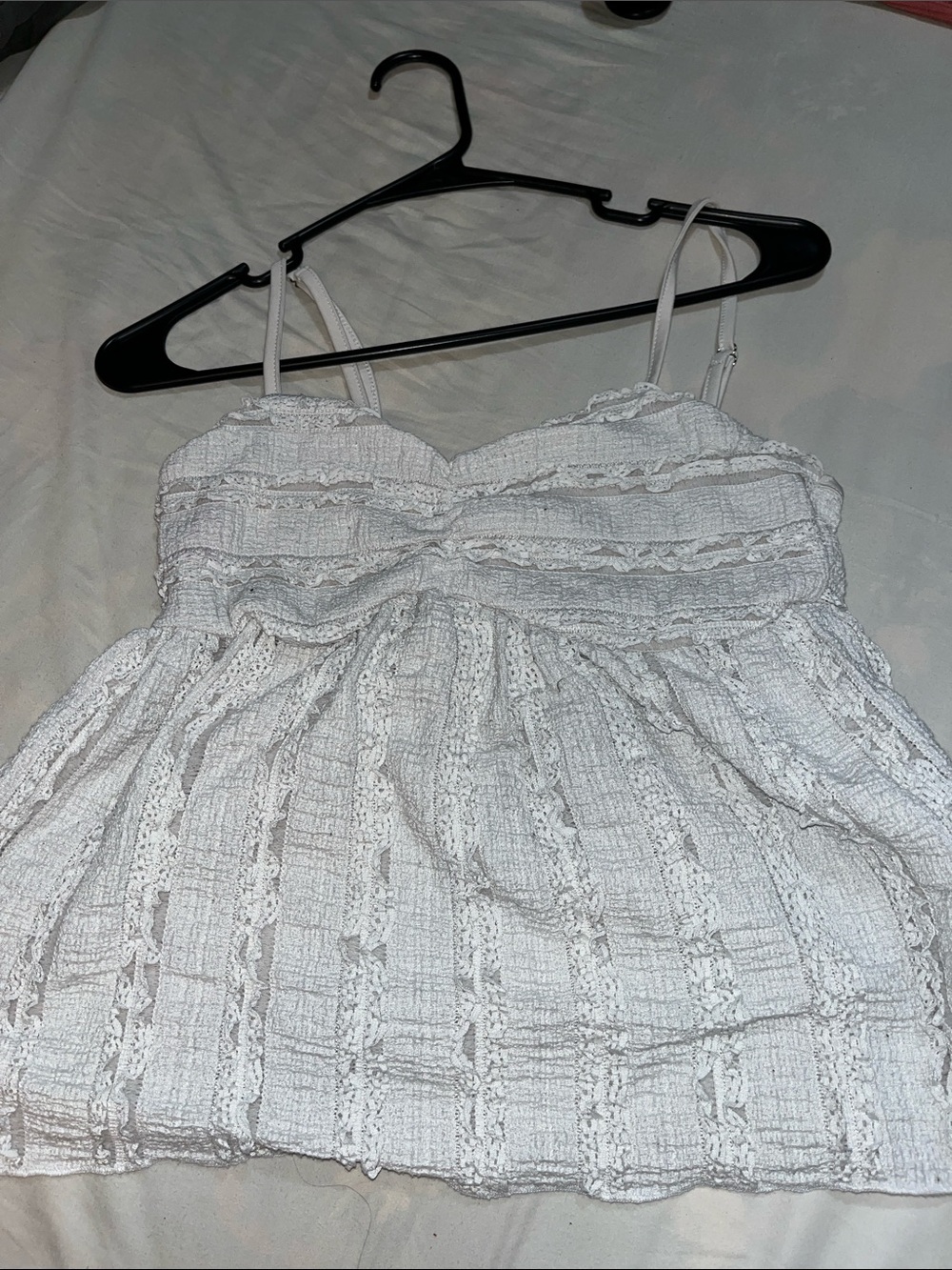 SHEIN White Lace Ruffled Spaghetti Strap Camisole